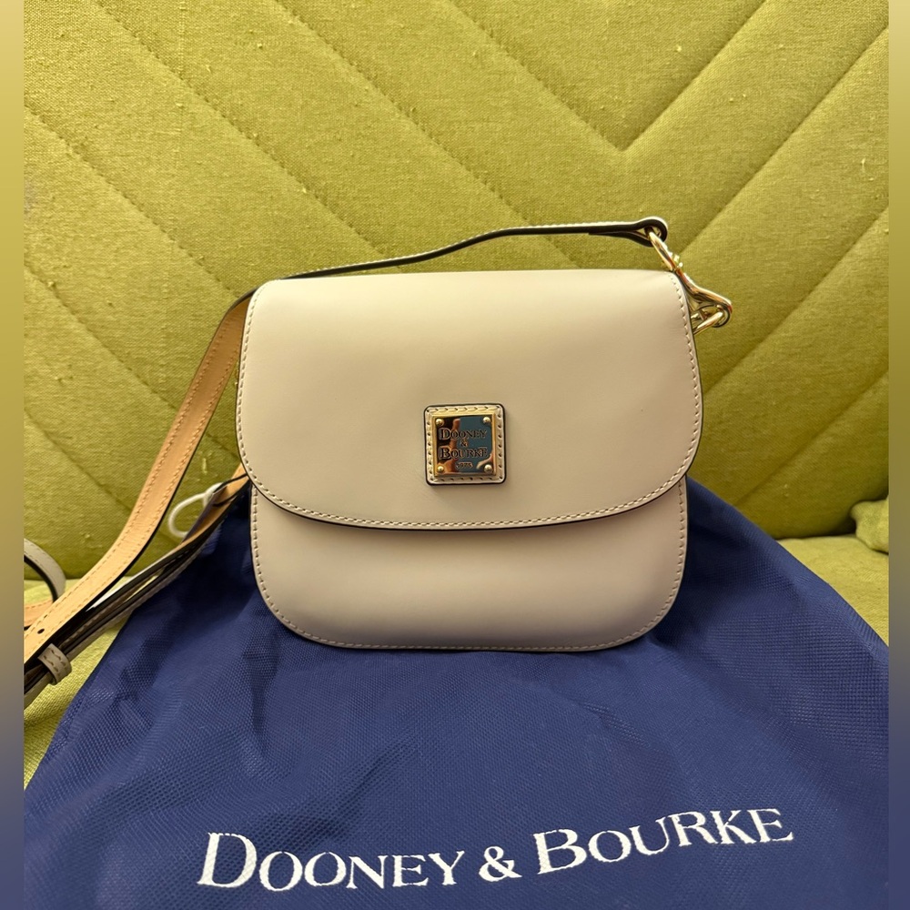 NWT Dooney & Bourke Beacon Saddle Crossbody in Bone
